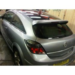 MM - Vauxhall Astra MK5 3 Door VXR OPC Style Roof Spoiler